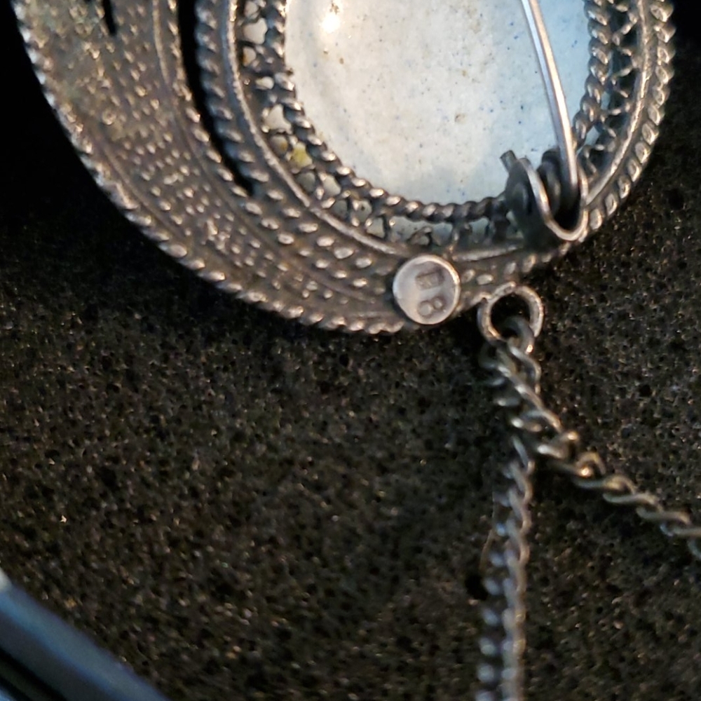 STERLING SILVER PORCELAIN BROOCH - Picture 4 of 4